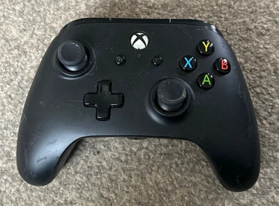 PowerA Wired Xbox One Controller (no usb cable) Free Postage For PARTS - Image 1 of 4