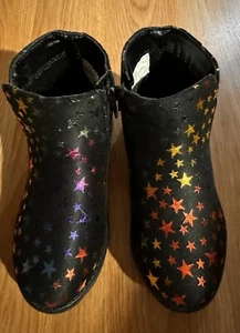 Fabkids Girls Booties Black W/ Multicolored Stars Sz 10 NWOB - Picture 1 of 6