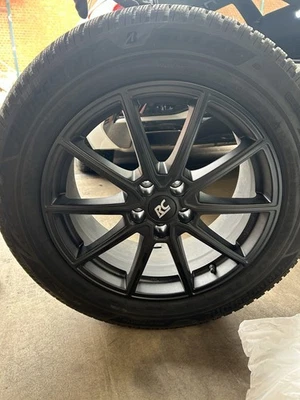 Range Rover Evoque Felgen 18 Zoll Winterräder Winterreifen Brigdestone  - Bild 1 von 4