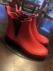 Polo Sport Ralph Lauren Women Boots Red Size 9B - Picture 1 of 14