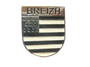 ANCIEN INSIGNE / BLASON DE LA BRETAGNE BREIZH ETAT EXCELLENT FAB SHELI - Picture 1 of 2