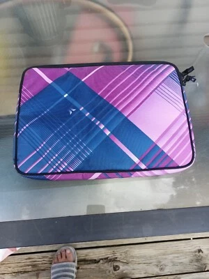 Hurley Laptop Sleeve/Case 15.5” X 11.5” *Pink/Purple* - Image 1 of 4