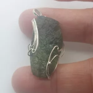 Moldavite Pendant 925 Silver 7.8gr/39.0ct Prong Set Certificate of Authenticity - Picture 1 of 4
