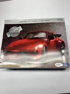 Porsche 911 Turbo SLANT NOSE Metal Model Kit Vintage 1/24 Scale Testors 6618MN - Picture 1 of 11