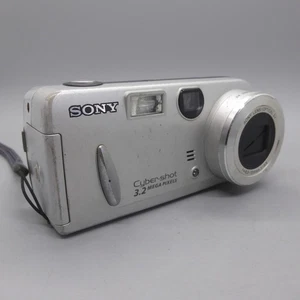 Sony Digital Camera Cybershot DSC-P52 3.2MP Silver Tested - Picture 1 of 8