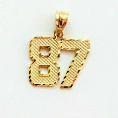 Colgante de oro amarillo de 10 quilates personalizado con número de dos dígitos 00-99 corte de diamante collar encanto Foto 1 de 4