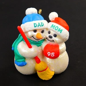 Vintage Hallmark Keepsake Ornament Snow People Dad Mom 95 1995 - Picture 1 of 4
