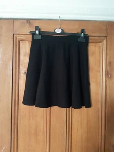 Ladies/teens H&M Stylish Short A Line Skirt Size S 10 - Picture 1 of 3