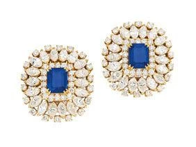 14.74 total Carat G-VS1 Diamond 18 Karat Yellow Gold Clip On Earring - Image 1 of 4