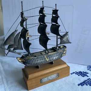 Vintage Italian Silver HMS Victory  Model Boat Hallmarked - Picture 1 of 9