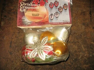 Vintage Walco  Christmas Ornament Kit 1975 Red Gold White Satin Teardrop { 6 } - Picture 1 of 9
