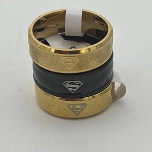 Superman Herren Ring Set 3 verschiedene Logos Größe 11 Neu mit Etikett Neu - Bild 1 von 3