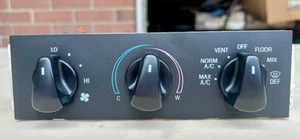 92-96 Ford F150 F250 F350 Bronco, 97 F250 F350 Heat Climate Control with A/C - Picture 1 of 4
