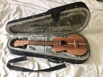 Original Concert Size KoAloha Ukulele KCM-00 Made in Hawaii w/ Faux Leather Case - Image 1 of 4