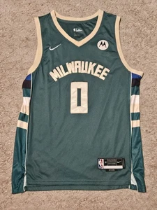 Maglia Nike Damian Lillard Milwaukee Bucks City taglia 50 NBA USATA IN OTTIME CONDIZIONI  - Foto 1 di 5