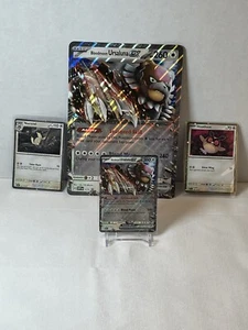 Pokemon - Bloodmoon Ursaluna ex - SVP 177 - Tarjeta Promocional + Noctowl & Hoothoot - Imagen 1 de 5