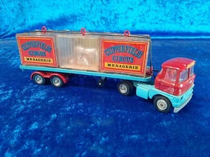 *M1 Corgi Toys Chipperfiel's Circus Circo camion con gabbie animali leoni tigri - Picture 1 of 11