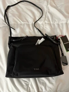 TUMI VOYAGEUR NAIROBI CROSSBODY BAG BLACK NWT $350 Purse Chain - Picture 1 of 16