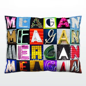 Cuscino personalizzato con il nome MEAGAN in foto di lettere segno - Foto 1 di 1