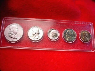 1960 (SMALL DATE) PHILADELPHIA 5 COIN MINT SET ALL BU COINS 90% SILVER!!    #419 - Image 1 of 4