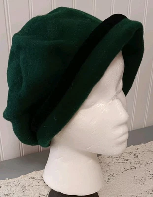 De colección Parkhurst Color Verde Lana Pull On Sombrero Negro Terciopelo Borde Grunge  Foto 1 de 4