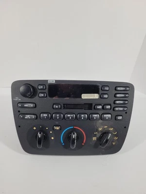 Radio casete Ford Taurus Am Fm 2004-2007 calor aire acondicionado temperatura control climático Foto 1 de 4