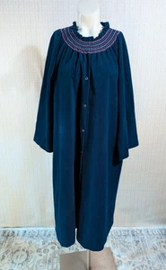 Vintage Vanity Fair Robe M Blue & Pink Velour Pearl Snap Buttons Embroidered - Picture 1 of 9