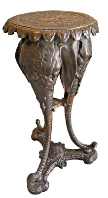 Pedestal de cabeza de elefante escultórico de bronce patinado pesado del siglo XIX, 30+ pulgadas Foto 1 de 4