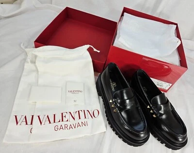 Mocasines para mujer Valentino Garavani con suela Rockstud talla 6 precio de venta sugerido por el fabricante 980 USD nuevos con etiquetas Foto 1 de 4