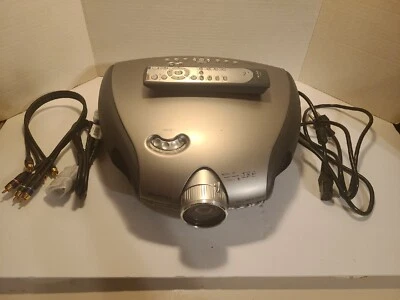 SHARP DT-300 PROJECTOR WSVGA HOME THEATER 1024X576 700 LUMENS SHORT THROW JAPAN - Image 1 of 4