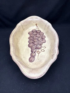 PLATO PARA SERVIR CERÁMICA UVAS PINTADAS CON TEXTURA OVALADA, 15" Hecho en Italia De Colección - Imagen 1 de 10