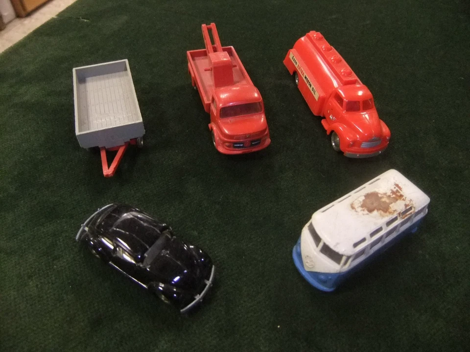 5 alte Lego Autos  Käfer Bulli Kranwagen Tanker Anhänger Speicherfund - Bild 1 von 1