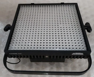 Litepanels LP-1 x 1 5600K-SPOT Panel w/ AC Adapter + Bracket *TESTED* - Image 1 of 4