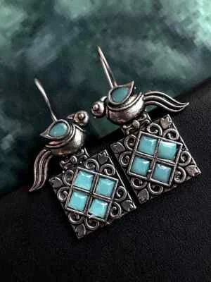 Monalisa Stone Bird Shape Stud Earring - Image 1 of 3