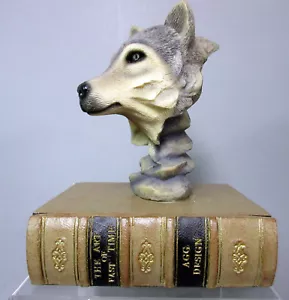 New Sculpted Grey (Gray) Wolf on Book Trinket Box Figurine Wolves NIB - Picture 1 of 7