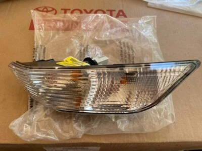 15-17 Ford Mustang Right Passenger Side Side Marker Light CAPA Certified - Image 1 of 4