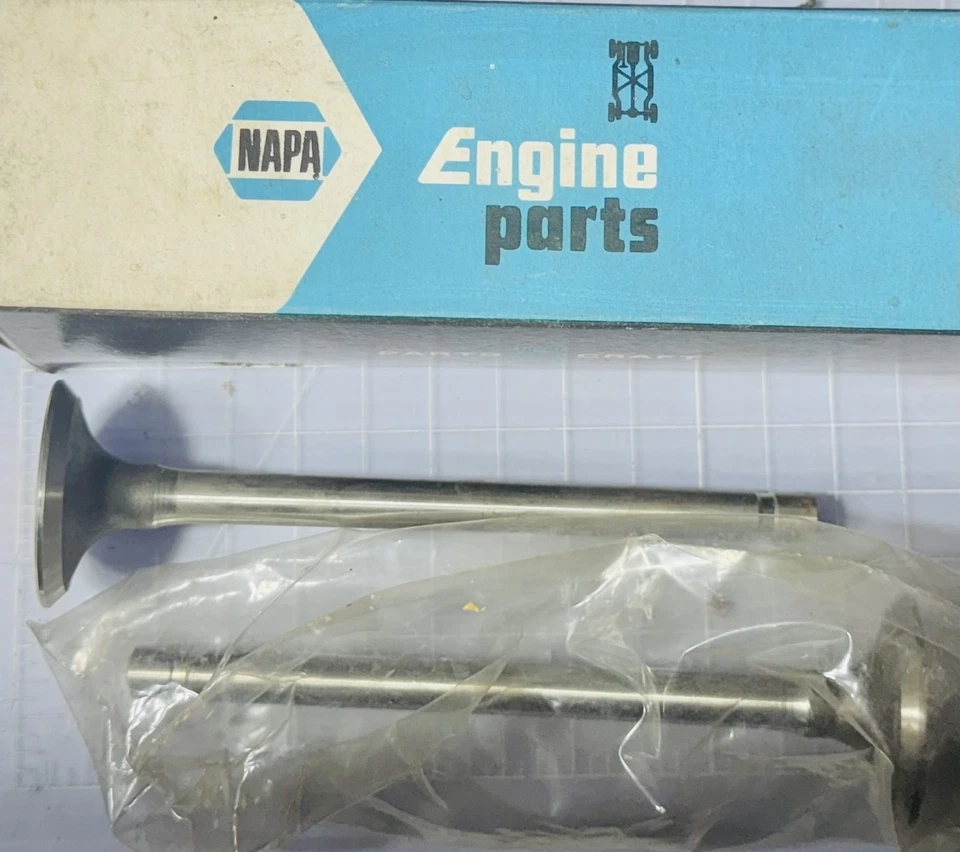 2 válvulas de escape Ford nuevas años 60 hasta 70 352, 360, 390cid NAPA/MOG PN 211-1939 Foto 1 de 3