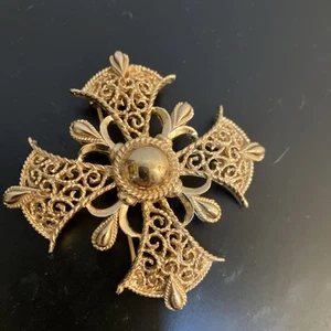 Trifari Vintage Brosche signiert Krone Malteser filigran goldfarben - Bild 1 von 6