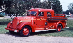 Fire Engine Collection - AMERCOM - varying scales - Picture 1 of 58