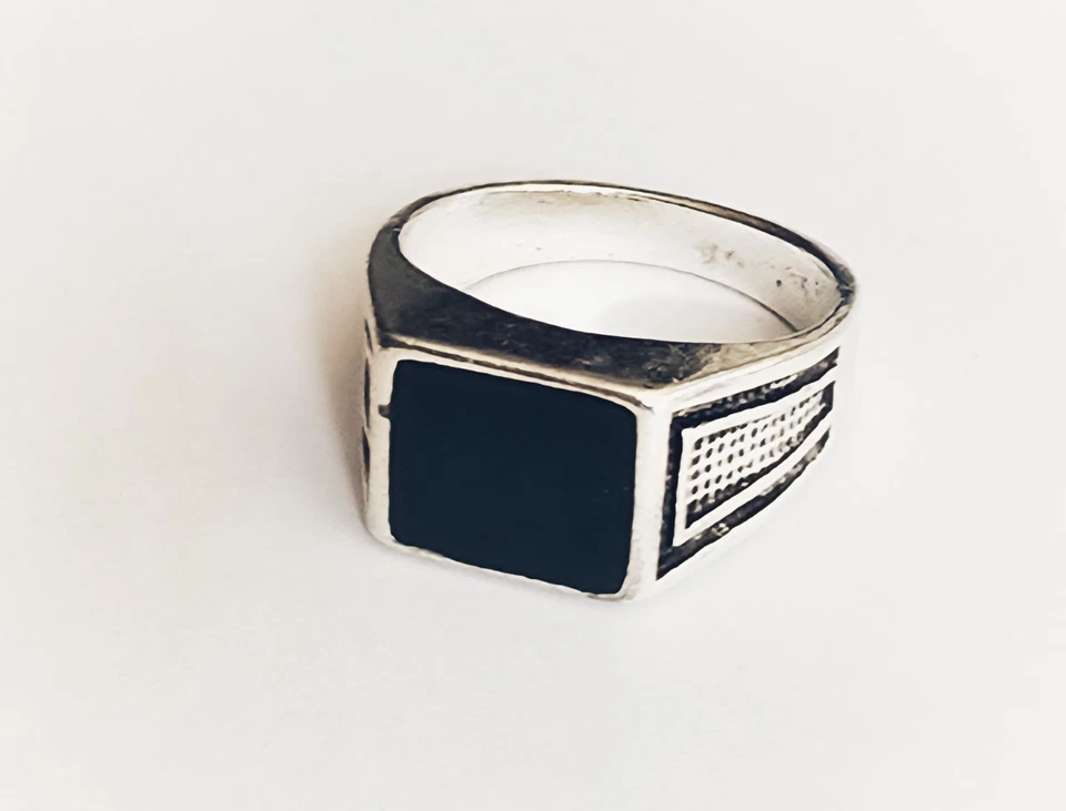 JUEGO BISEL ÓNIX NEGRO GRABADO CALIDAD TITANIO PLATA NUEVO TALLA 8 ANILLO HOMBRE Foto 1 de 4