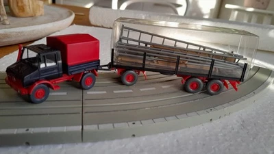 Wiking 1:87  Unimog 1700  mit Rungen - Anhänger    Eisen u. Stahlhandel    Umbau - Bild 1 von 4