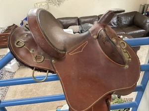 Australian Horse Saddle from Victoria Saddlery,  The Legend ,Great Condition - Picture 1 of 14