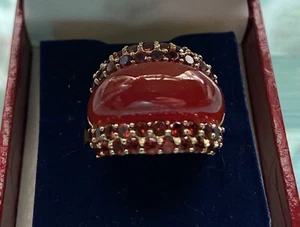 JADEIT UND GRANAT 14K RINGGRÖSSE 8 - Bild 1 von 2