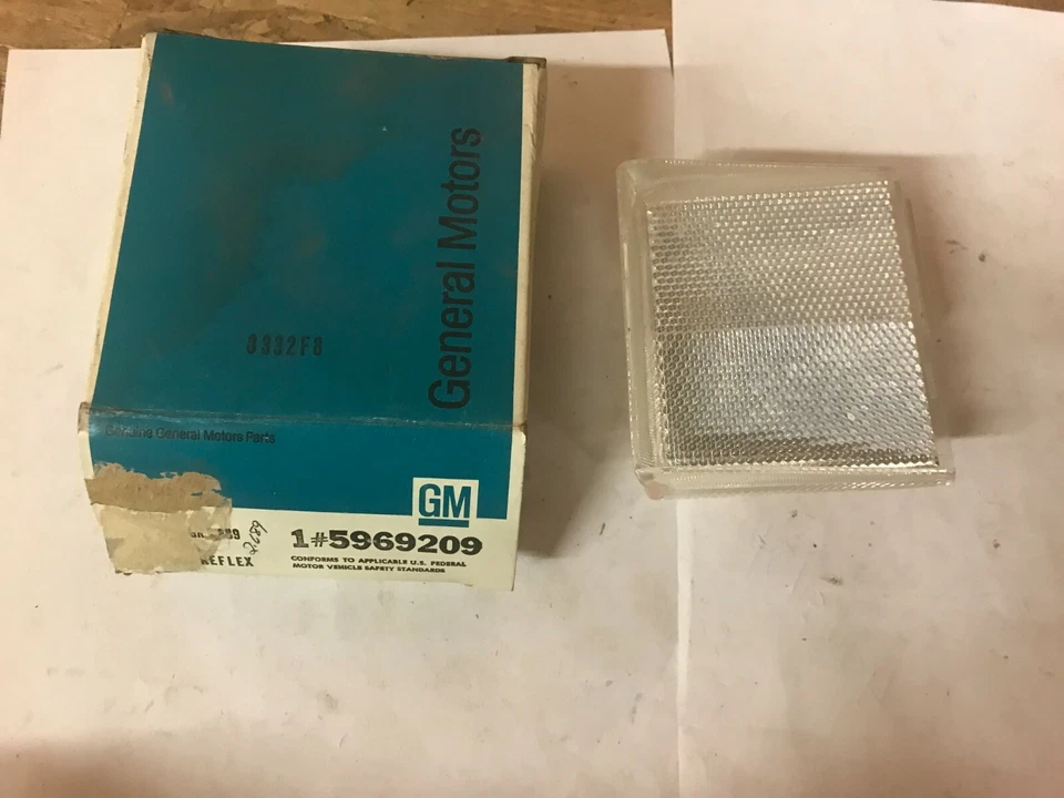 1979 1980 Buick Regal NOS LH Tail Lens Reflex 5969209 - Image 1 of 1