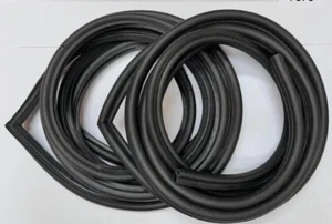 BMW E21 PAIR OF MOULDED CORNER DOOR SEALS GREAT PRICE ****** - Picture 1 of 1