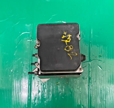 2012 Nissan Cube ABS Module & Pump 0265951778 - Imagem 1 de 3