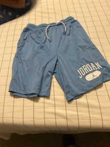 Jordan Men’s Shorts Light Blue Athletic Casual Size [12-13 Years Old) - Picture 1 of 2