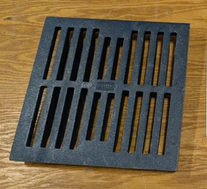 Zurn P610-DG-Grate Z610 Series Replacement Ductile Iron Slotted Grate (Y1G) - Picture 1 of 4