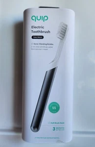 NUOVO Quip Spazzolino Elettrico Adulto, Timer Integrato + Custodia da Viaggio, Metallo Ardesia - Foto 1 di 6