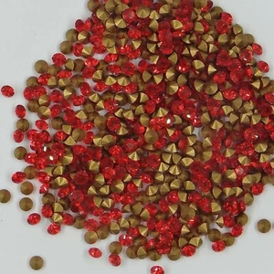 1012 PP17 HY : 100 strass Swarovski fond conique 2,4mm HYACINTH - Picture 1 of 4